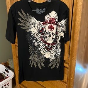 Xzavier men's medium tshirt. Black with beige and red design